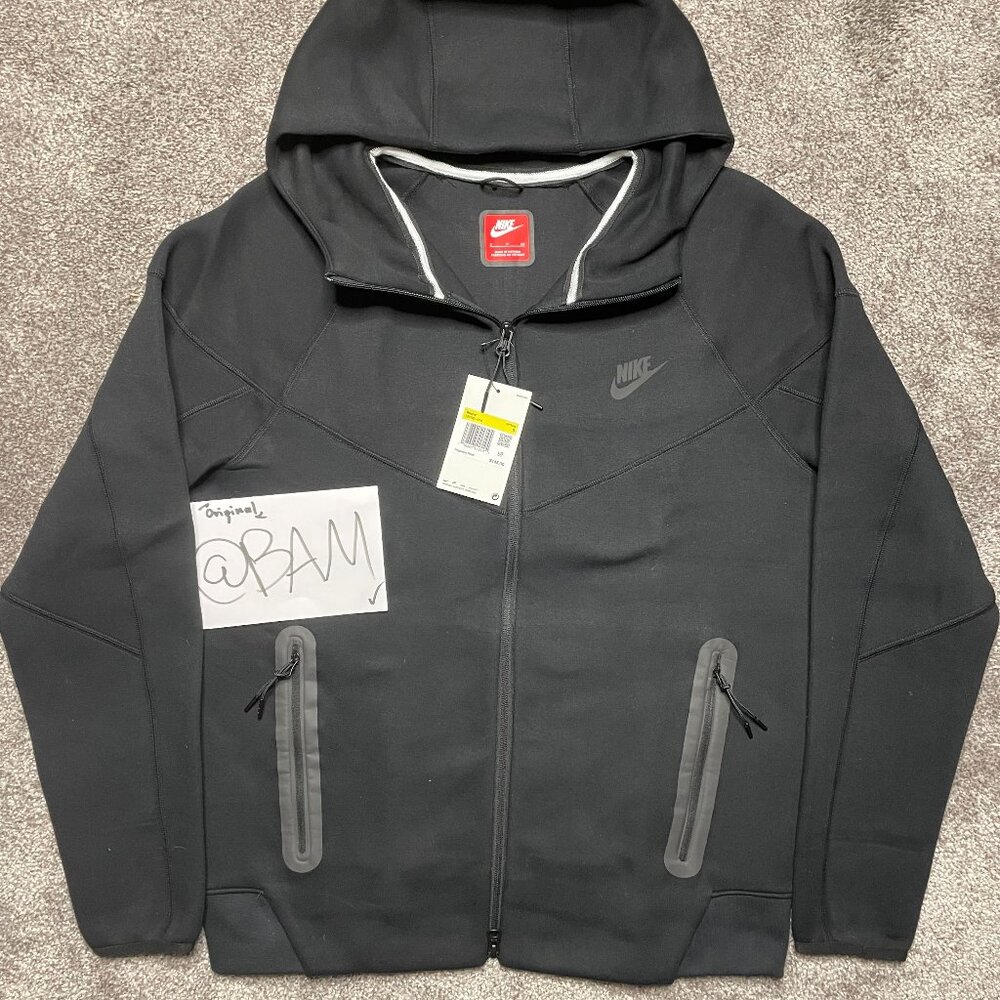 Black/Black - Nike Sportswear Tech Fleece Full-Zip Hoodie & Joggers Set - Picture 2 of 16